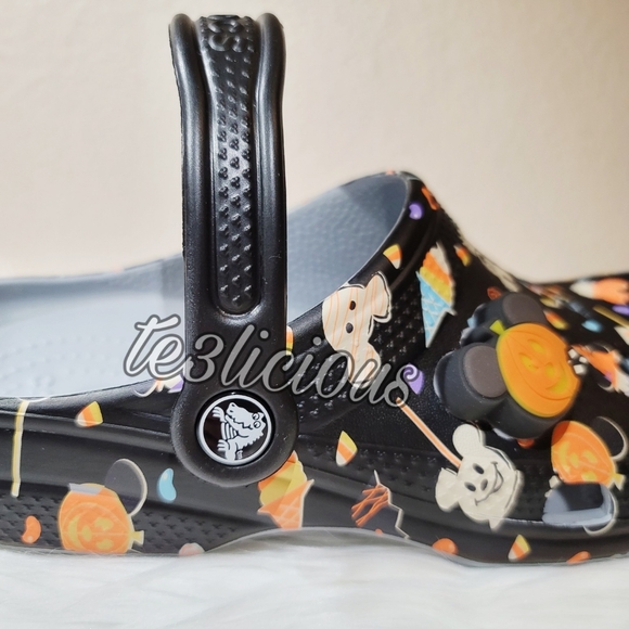 DISNEY PARKS MICKEY HALLOWEEN LIGHT UP CROCS - Picture 4 of 8
